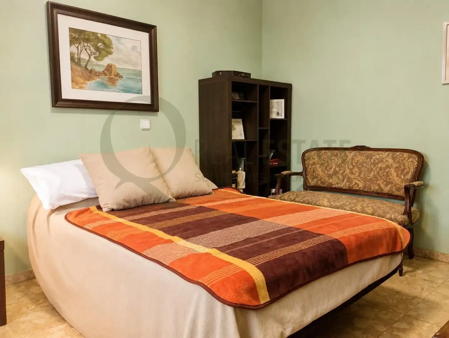 Habitación de Piso en venta en Alicante / Alacant con Aire acondicionado y Balcón