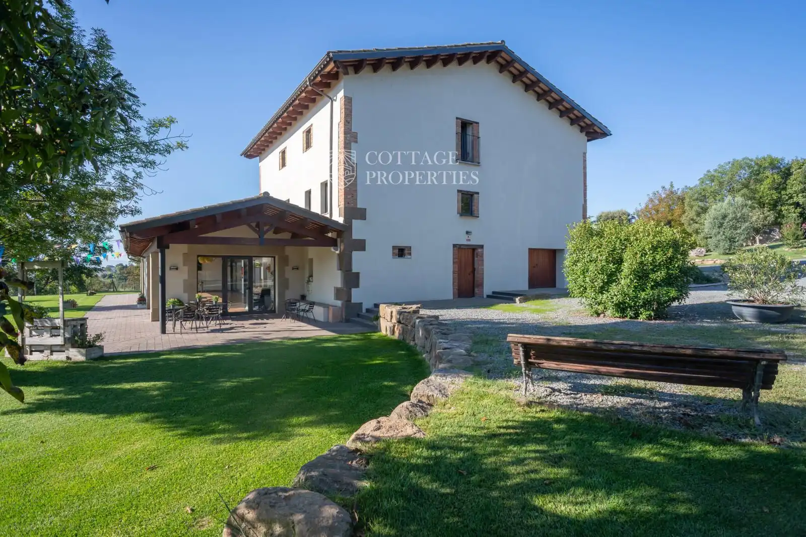 Vista exterior de Finca rústica en venta en Torelló con Terraza y Amueblado