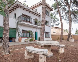 Exterior view of House or chalet for sale in  Zaragoza Capital  with Terrace and Swimming Pool