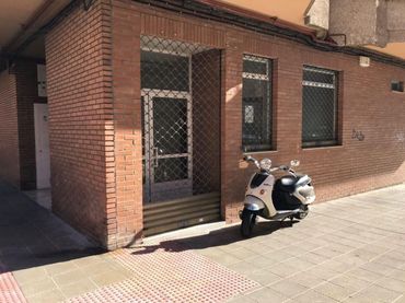Local comercial en venda a Calle Truchillas 24740 Leon