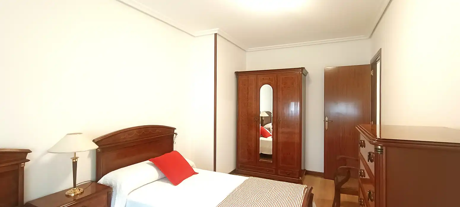 Bedroom of Flat for rent in Burlada / Burlata  with Heating, Parquet flooring and Terrace