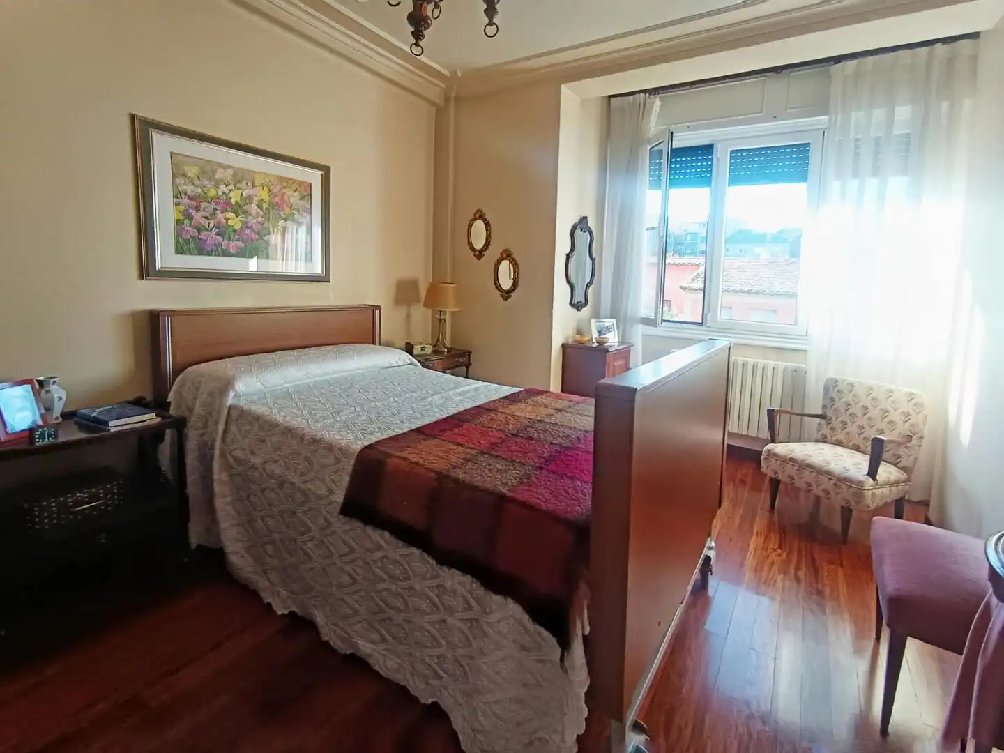 Habitación de Dúplex en venta en Pontevedra Capital  con Calefacción y Amueblado
