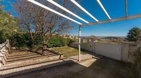 Foto 2 de Casa adosada en venta en Calle las Pedrizas, El Molar (Madrid), Madrid