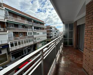 Vista exterior de Pis de lloguer en  Madrid Capital amb Calefacció i Terrassa