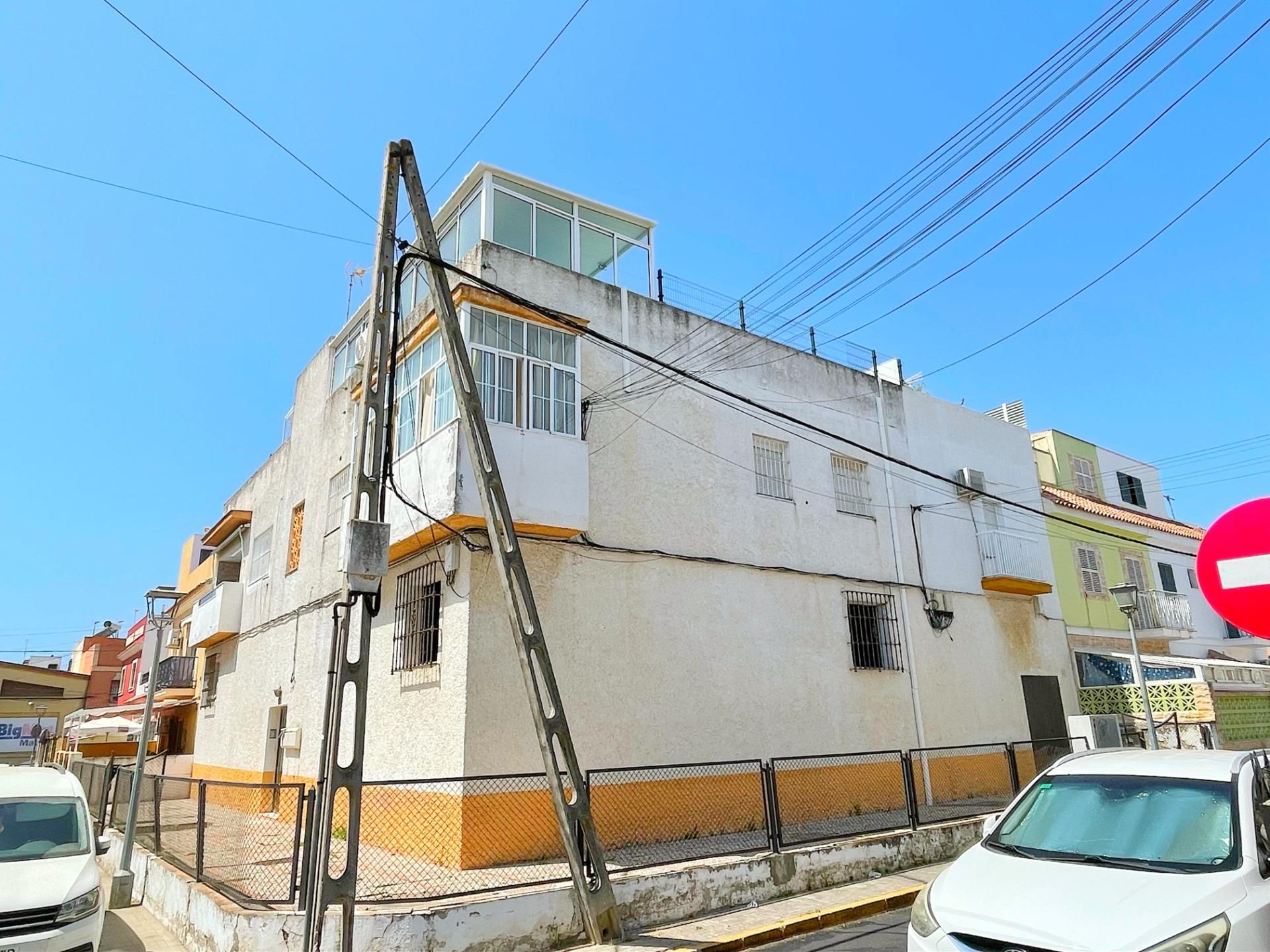 Exterior view of Premises for sale in Jerez de la Frontera