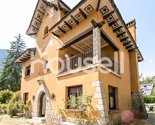 Vista exterior de Casa o xalet en venda en El Pont de Suert amb Terrassa