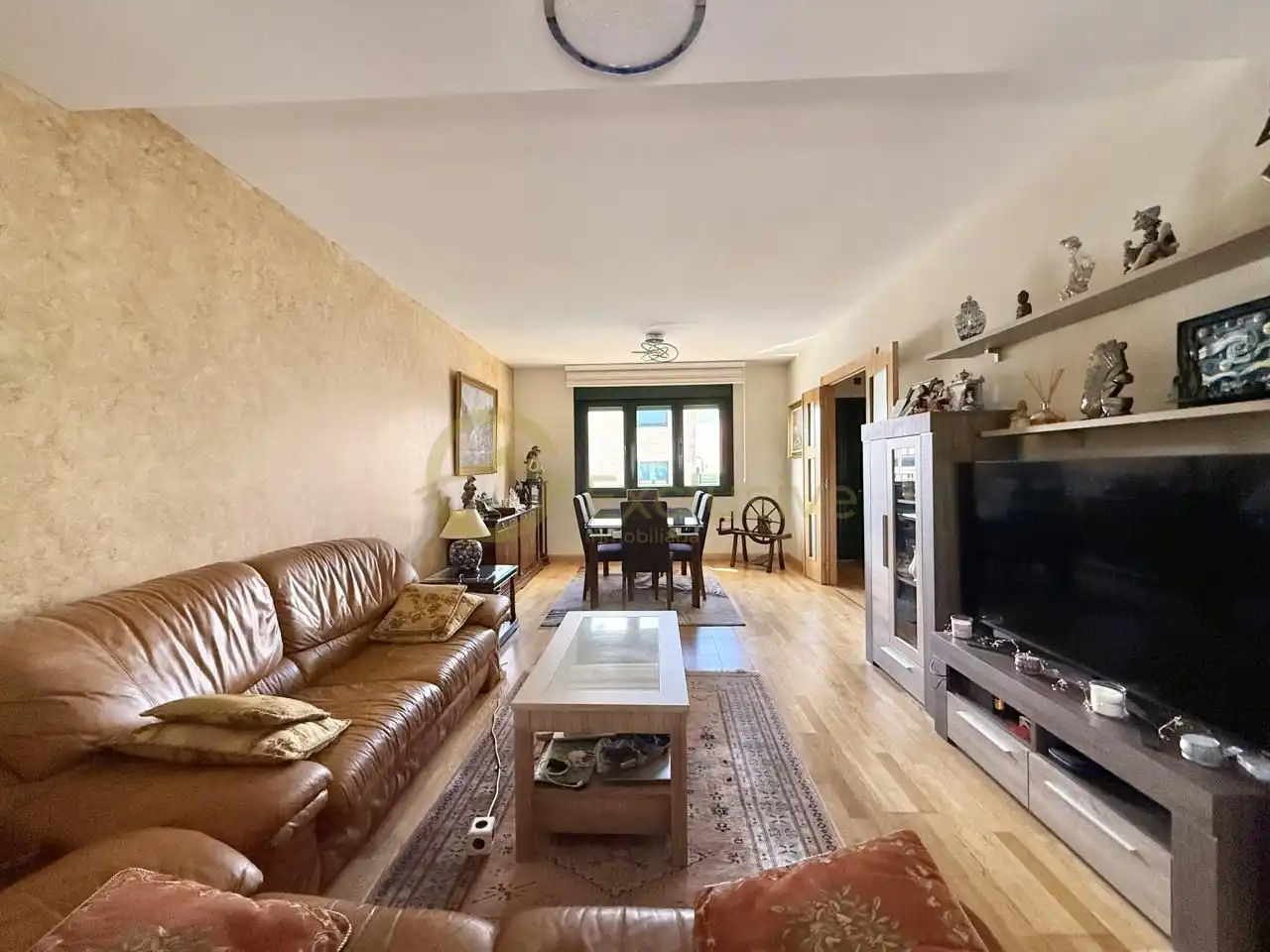 Sala de estar de Casa o chalet en venta en Avilés con Calefacción, Jardín privado y Parquet