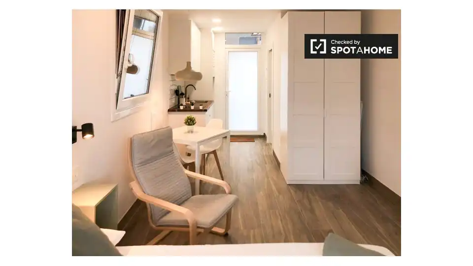 Room in Berango