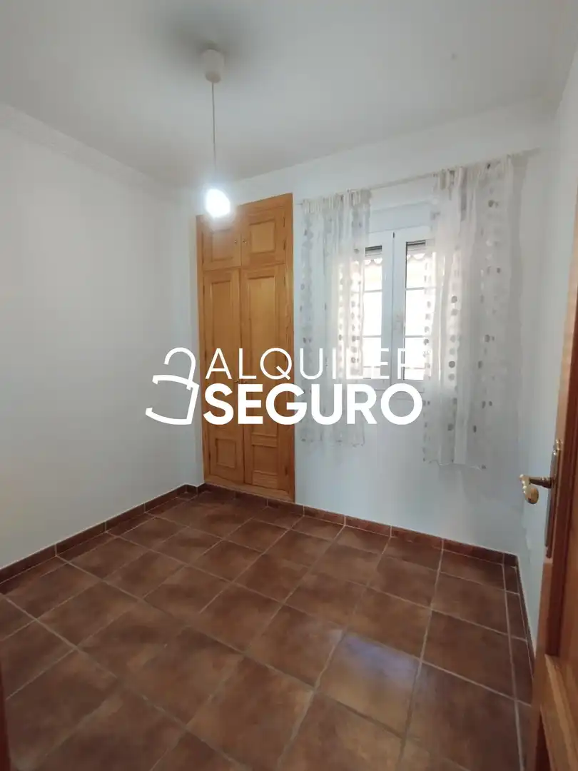 Habitación de Piso de alquiler en Mijas con Terraza y Amueblado