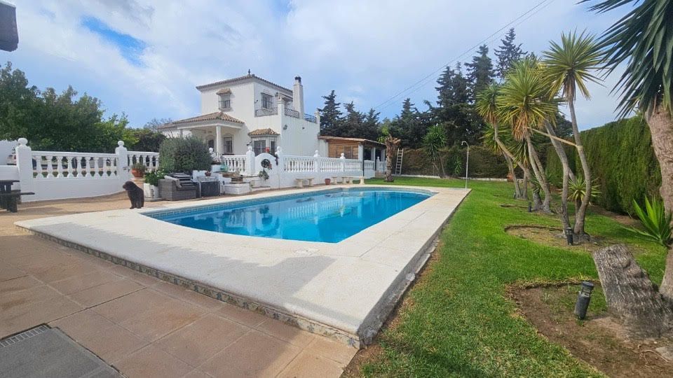 Jardí de Casa o xalet en venda en Chiclana de la Frontera amb Terrassa