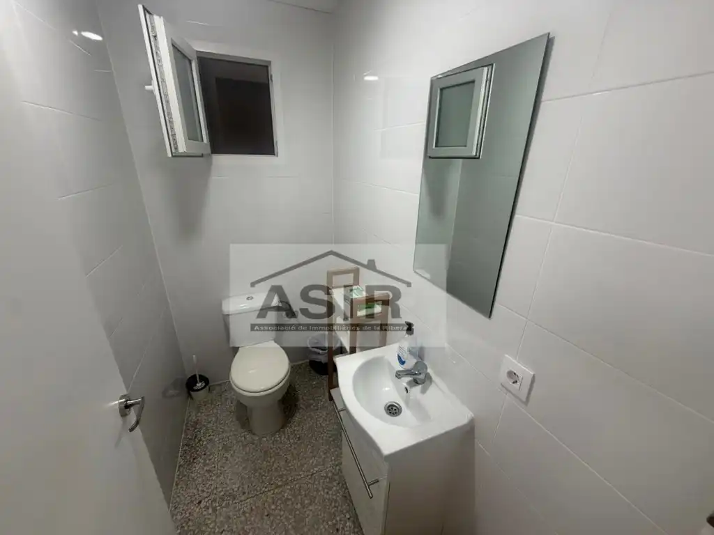 Badezimmer von Gebäude zum Verkauf in Alzira