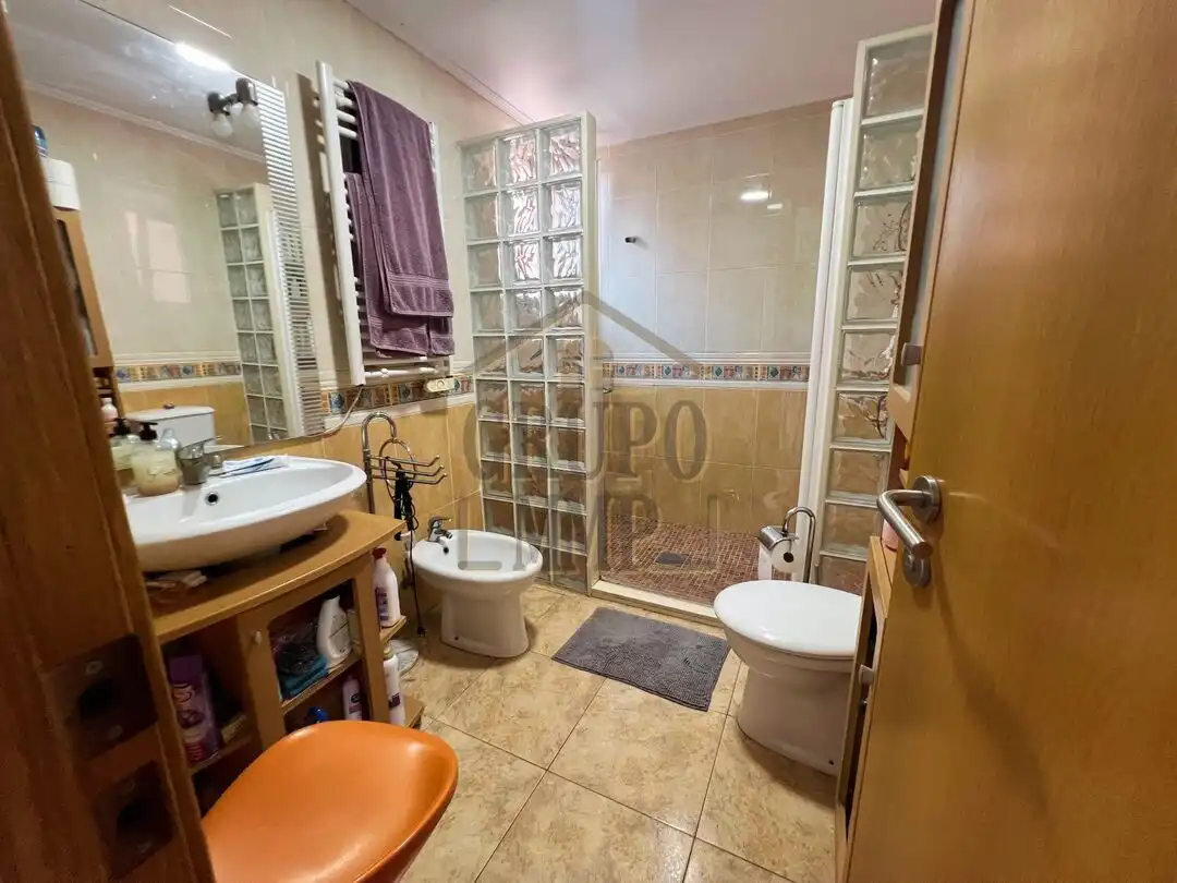 Bathroom of Flat for sale in Almazora / Almassora  with Air Conditioner, Heating and Storage room