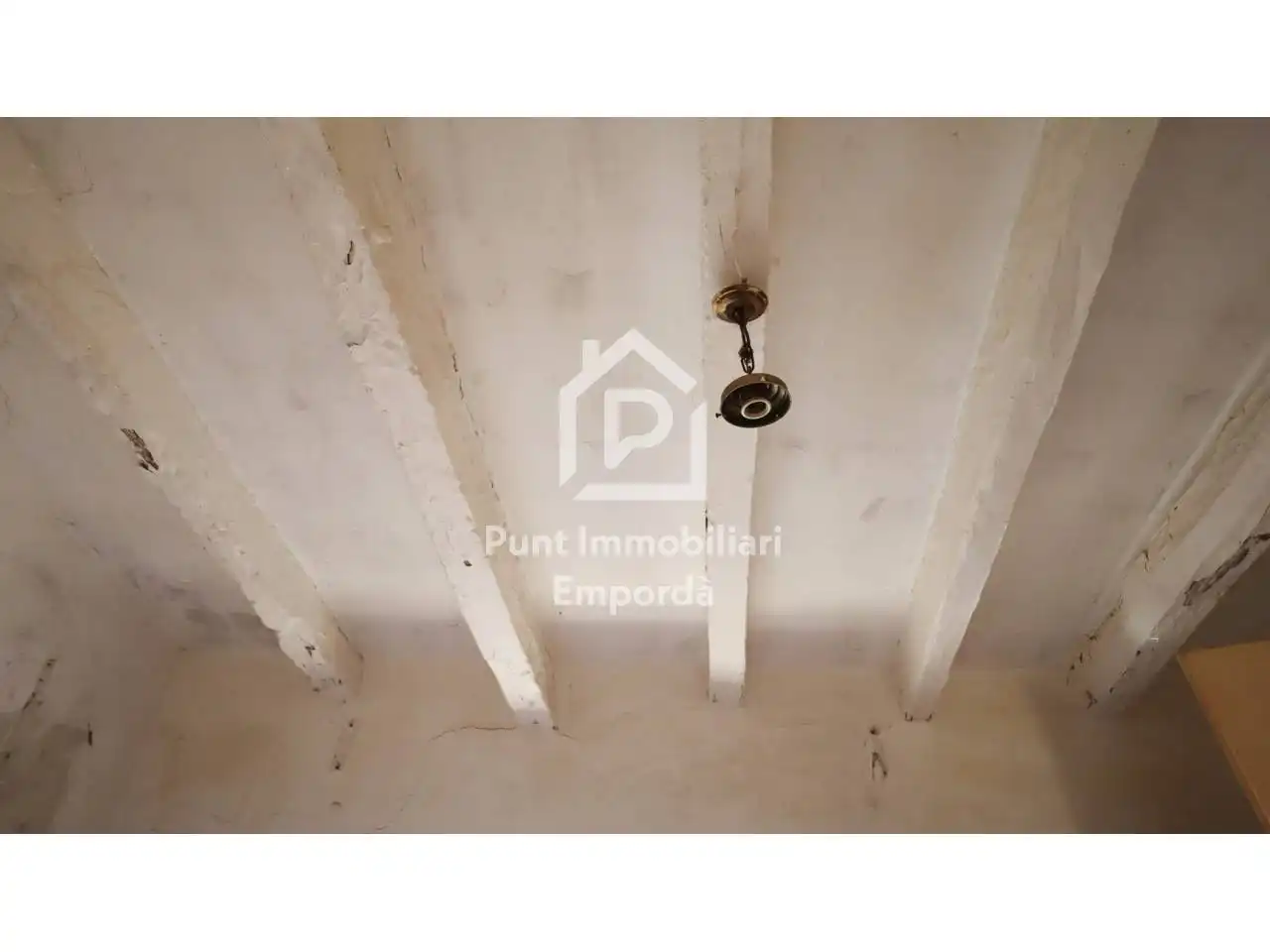 Edificio en venta en Llançà