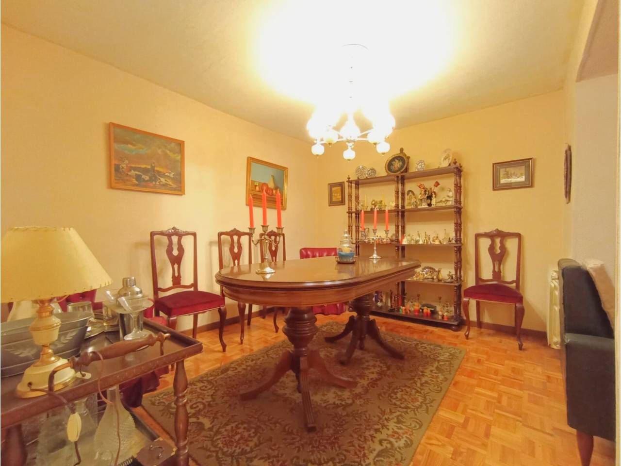 Comedor de Piso en venta en Burgos Capital con Calefacción, Trastero y Balcón