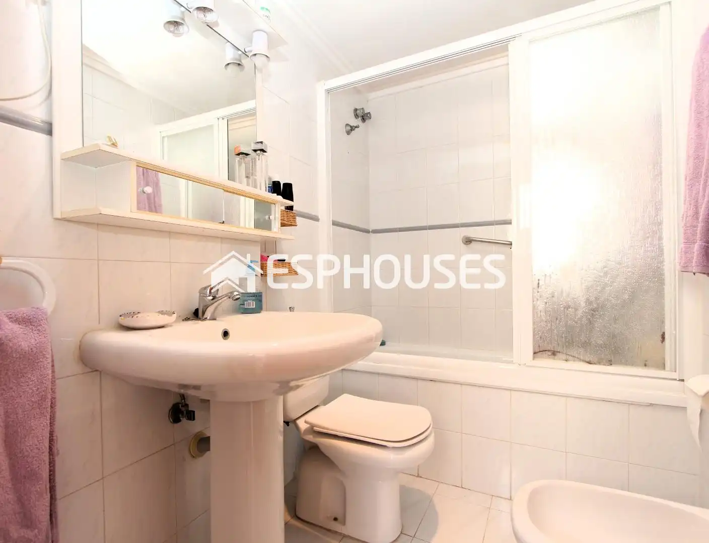 Baño de Apartamento en venta en Guardamar del Segura con Trastero y Amueblado