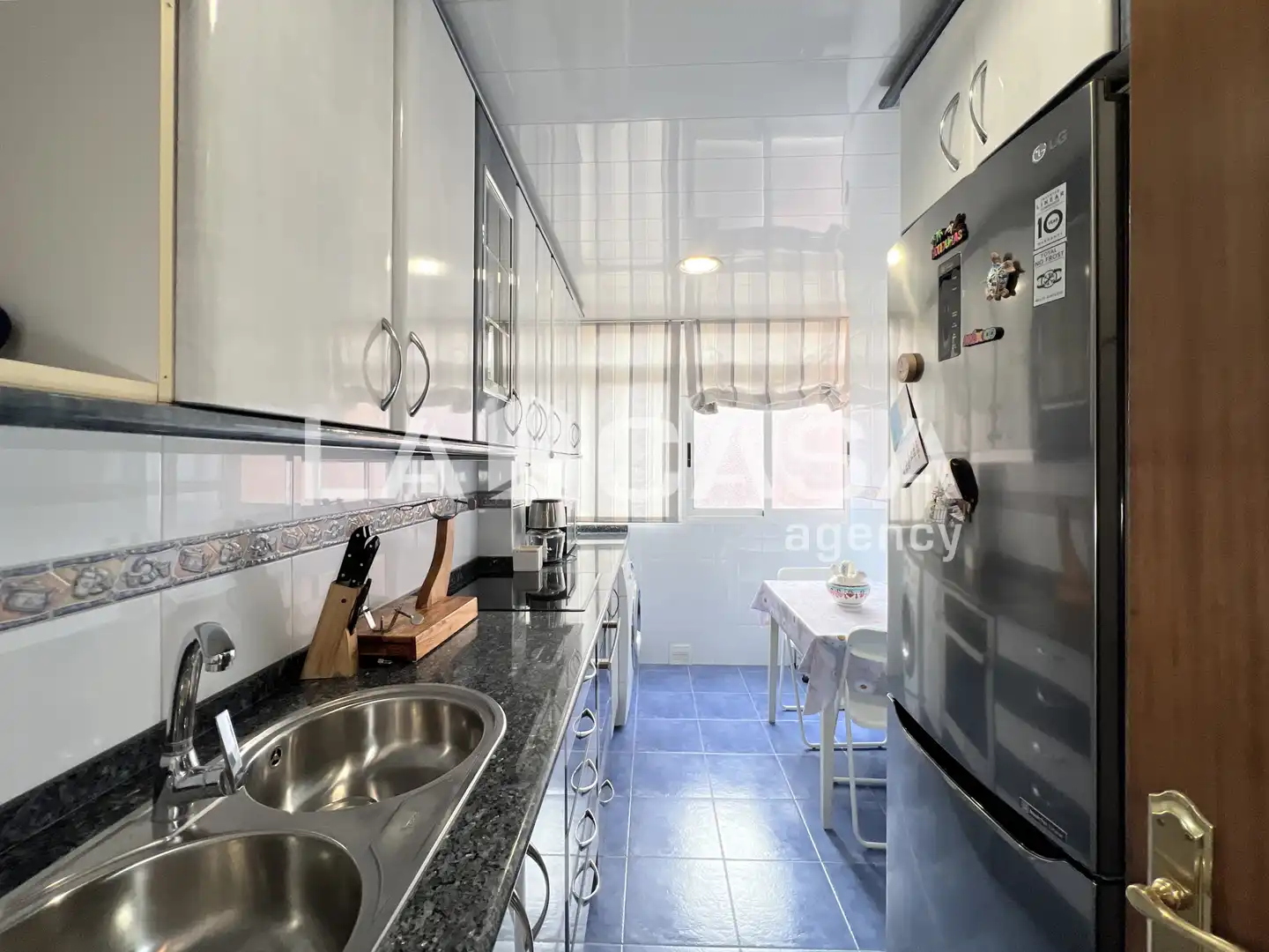 Kitchen of Flat for sale in Badalona  with Heating and Balcony