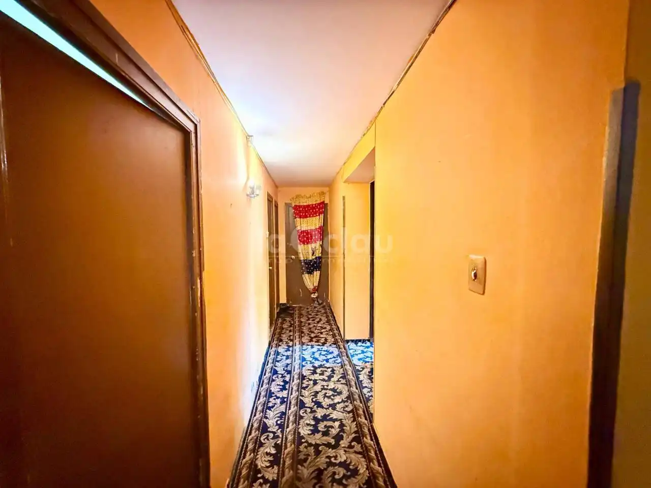 Flat for sale in Vic