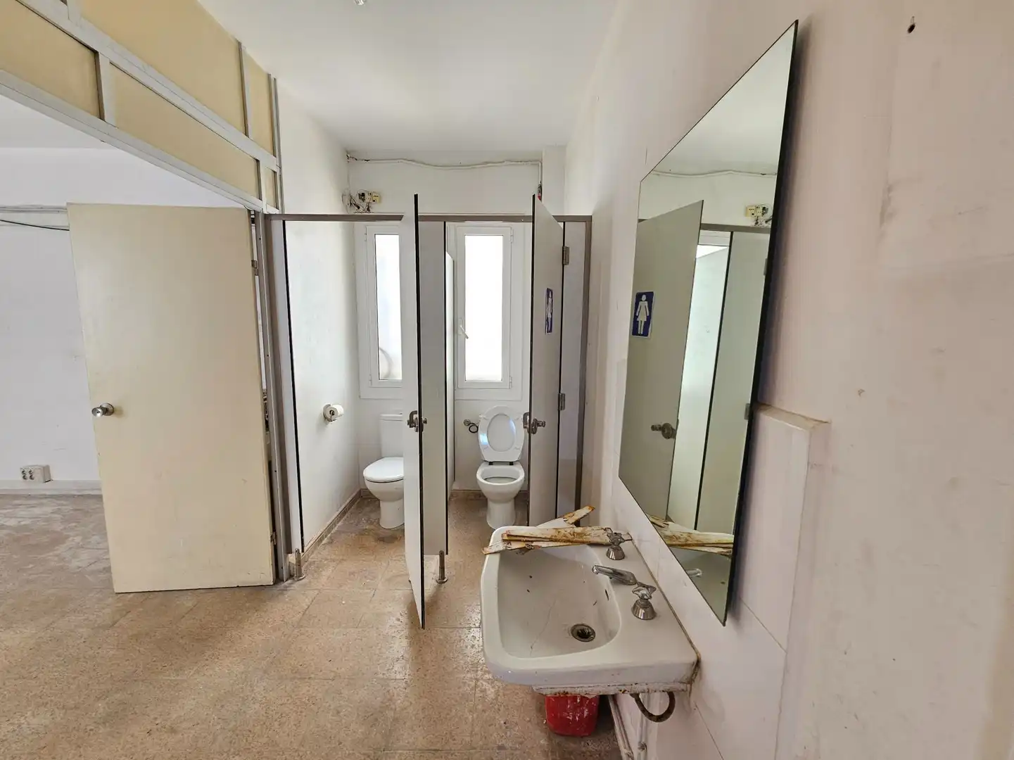 Baño de Local de alquiler en Barcelona