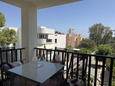 Apartamento con ascensor en venta en Nueva Andalucía