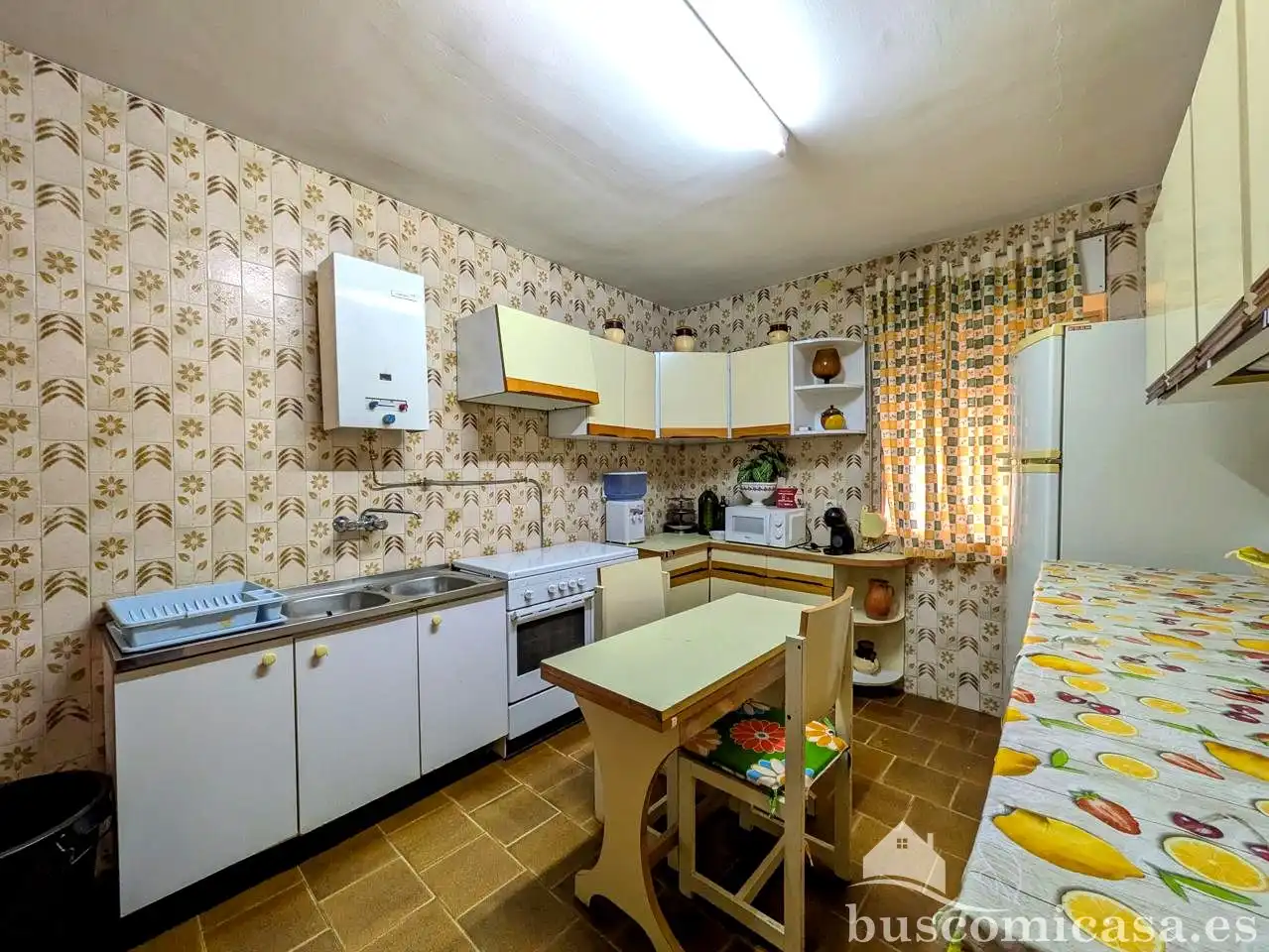Cuina de Finca rústica en venda en Baeza amb Jardí privat, Terrassa i Traster