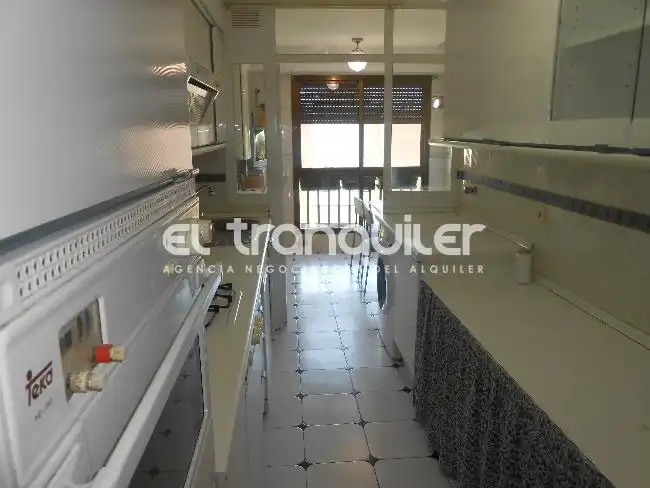 Cuina de Pis de lloguer en Pozuelo de Alarcón amb Aire condicionat, Parquet i Terrassa