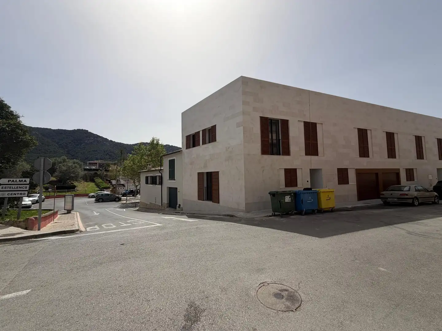 Exterior view of Detached homes for sale in Andratx  with Air Conditioner and Storage room