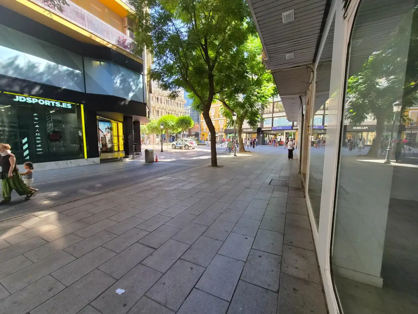 Vista exterior de Local de lloguer en Ciudad Real amb Aire condicionat