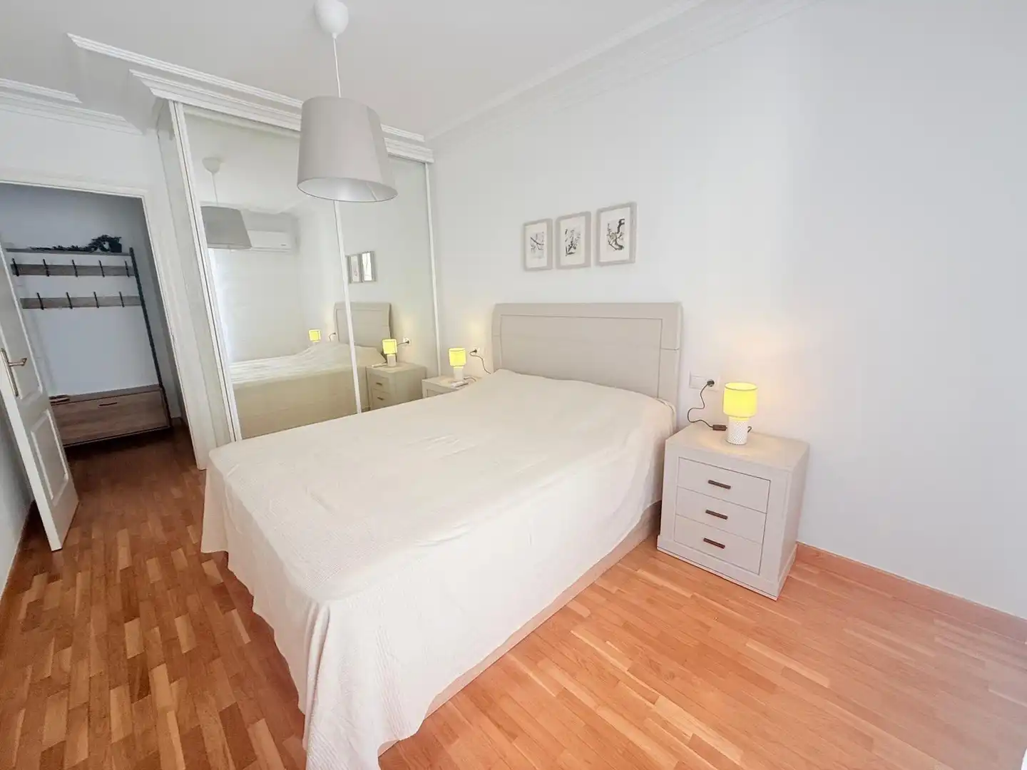 Dormitori de Apartament de lloguer en Ponferrada amb Aire condicionat, Calefacció i Terrassa
