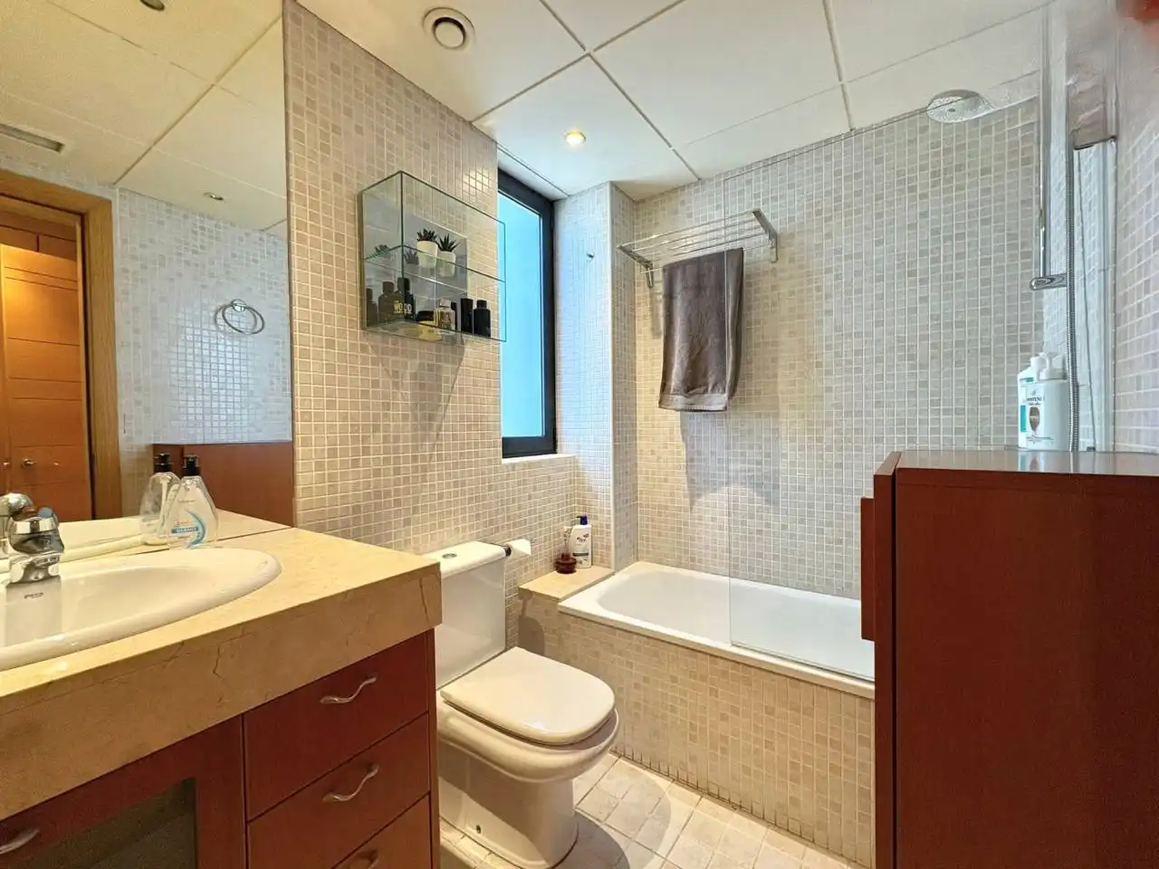Bathroom of Houses for sale in Sant Cugat del Vallès  with Air Conditioner, Heating and Private garden