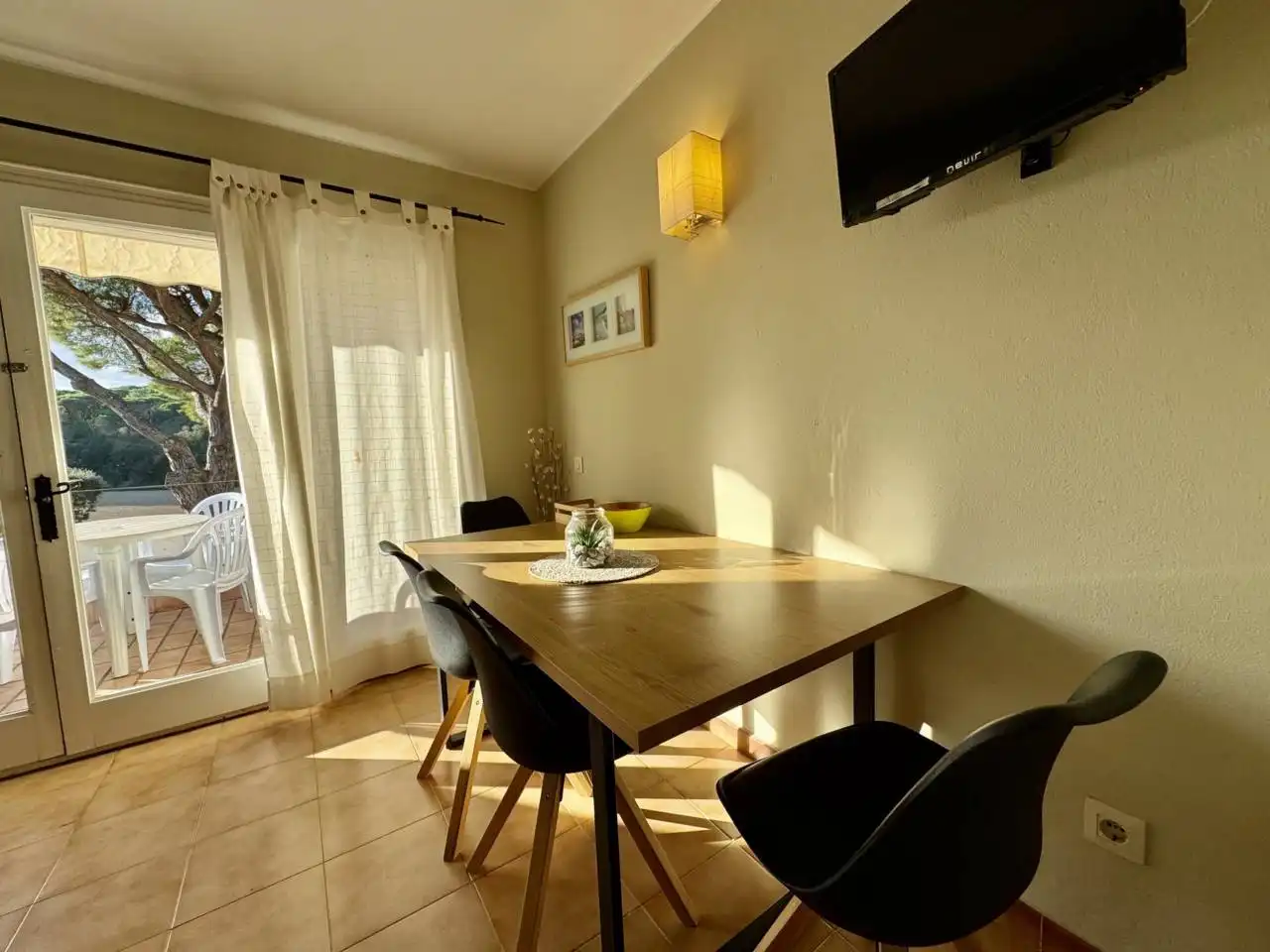 Comedor de Piso en venta en Palafrugell con Calefacción, Terraza y Amueblado