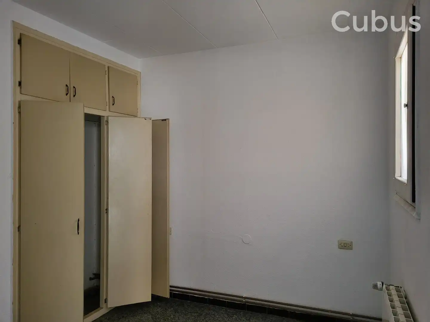 Bedroom of Flat for sale in Olot  with Terrace and Balcony