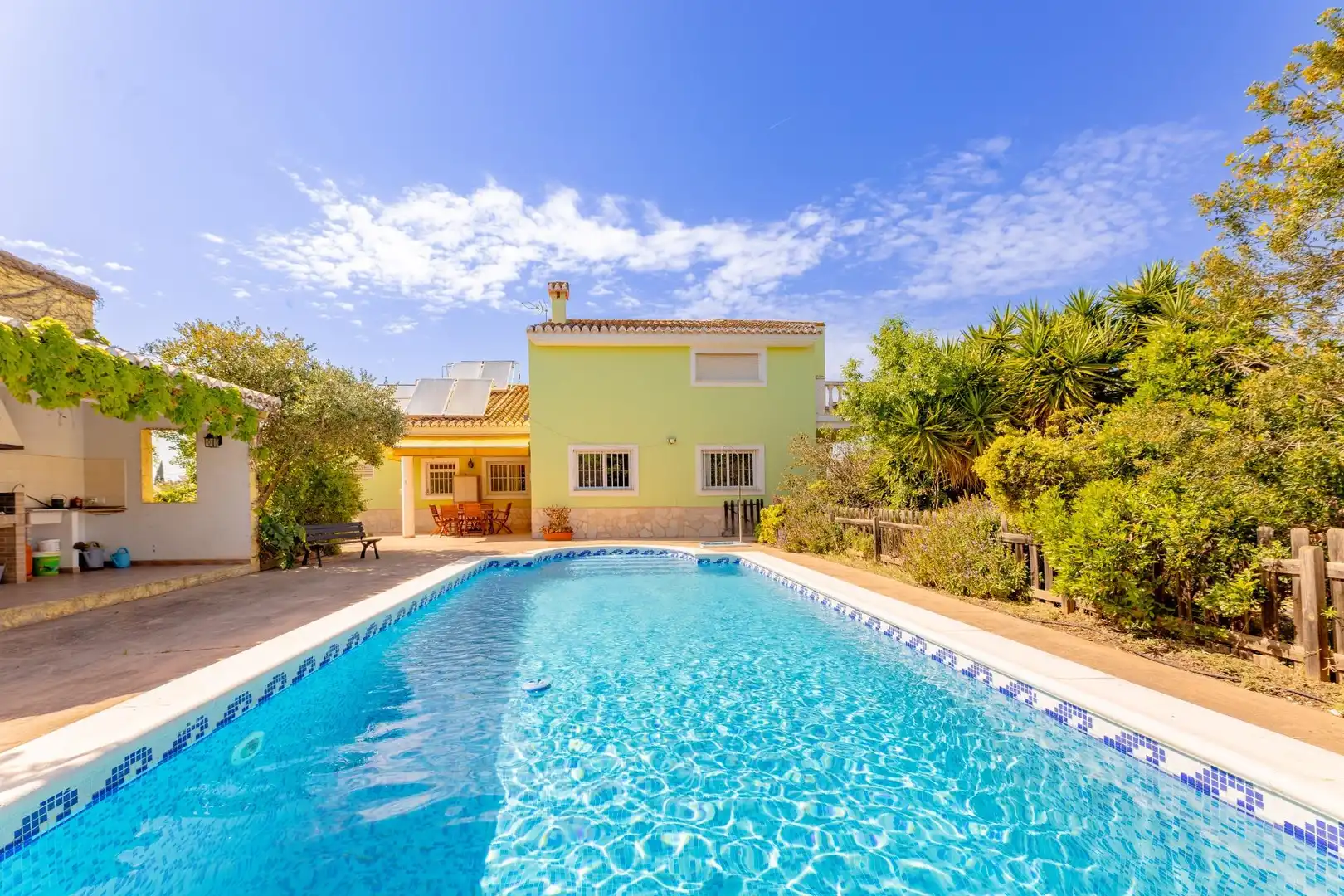 Villa mit Pool zum Verkauf in Los Pinares - La Masia