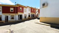 Vista exterior de Casa adosada en venda en Chiclana de la Frontera amb Aire condicionat
