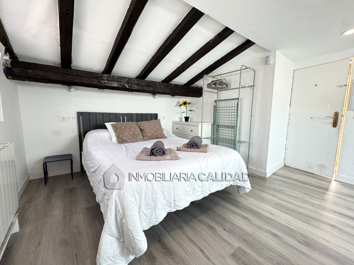 Bedroom of Flat to rent in Burgos Capital  with Heating and Furnished