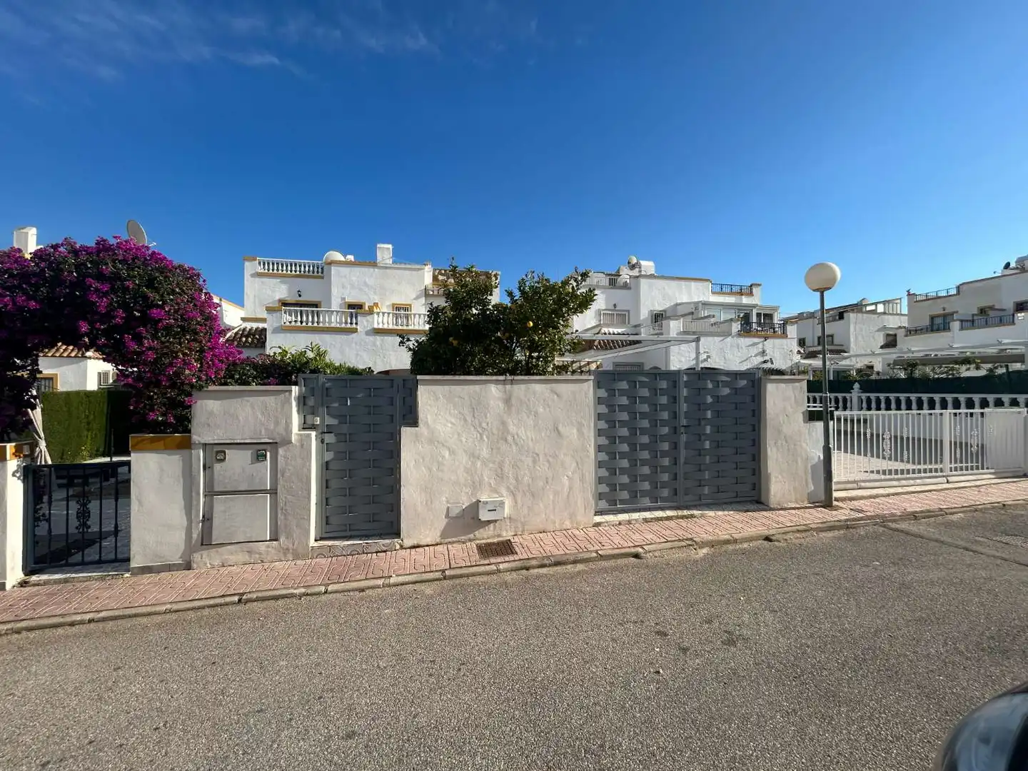 Vista exterior de Dúplex en venta en Orihuela con Aire acondicionado, Calefacción y Terraza