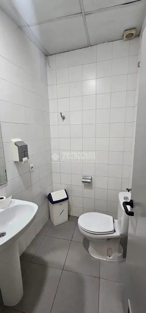 Bathroom of Commercial properties for sale in Sevilla