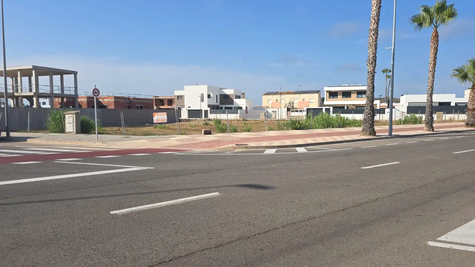 Residential land for sale in Playa