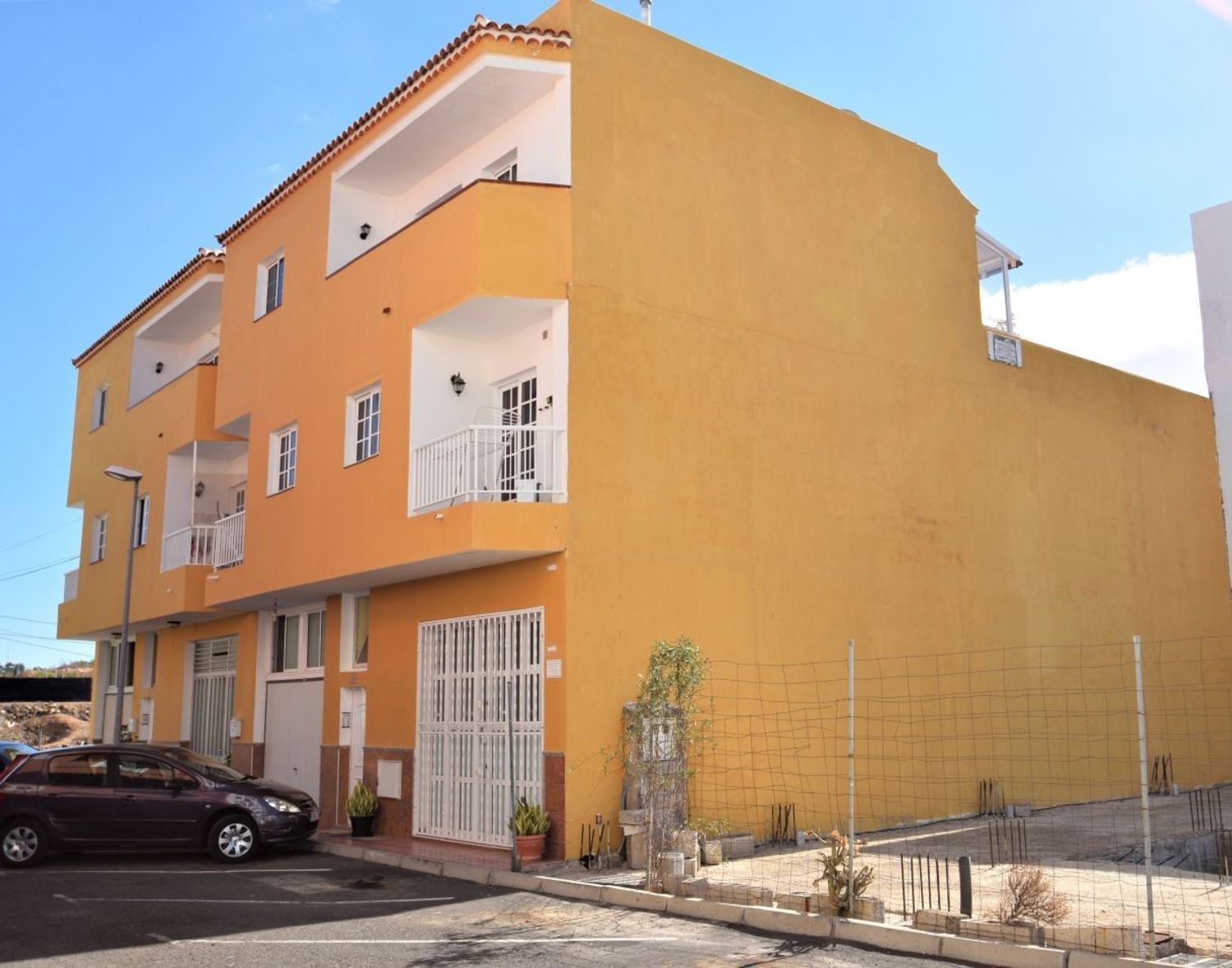 Exterior view of Building for sale in Arona