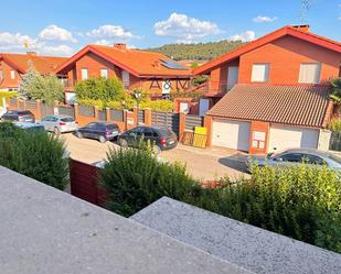 Vista exterior de Casa adosada en venda en Renedo de Esgueva amb Terrassa