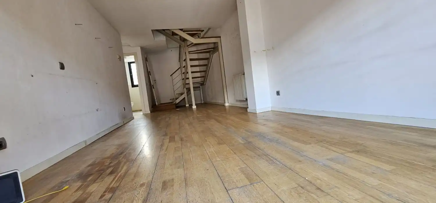 Piso en venta en Velilla de San Antonio con Aire acondicionado, Terraza y Trastero