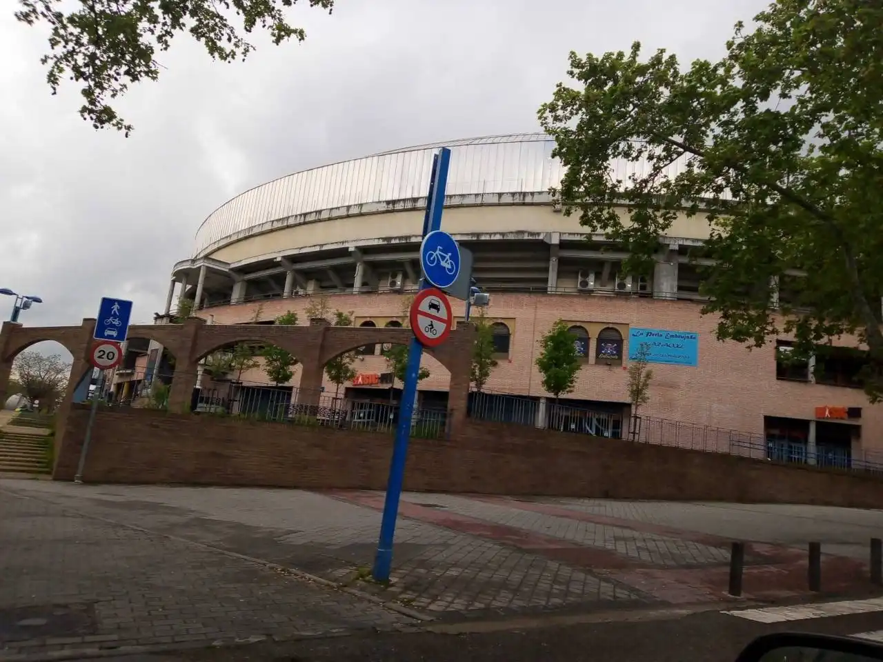 Exterior view of Commercial properties for sale in Leganés