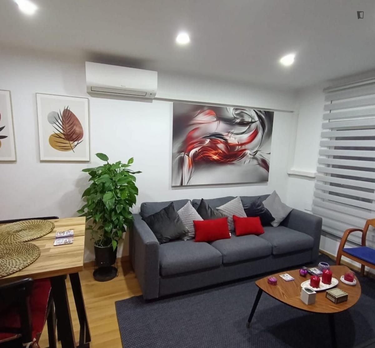 Apartament per a compartir a Les Roquetes