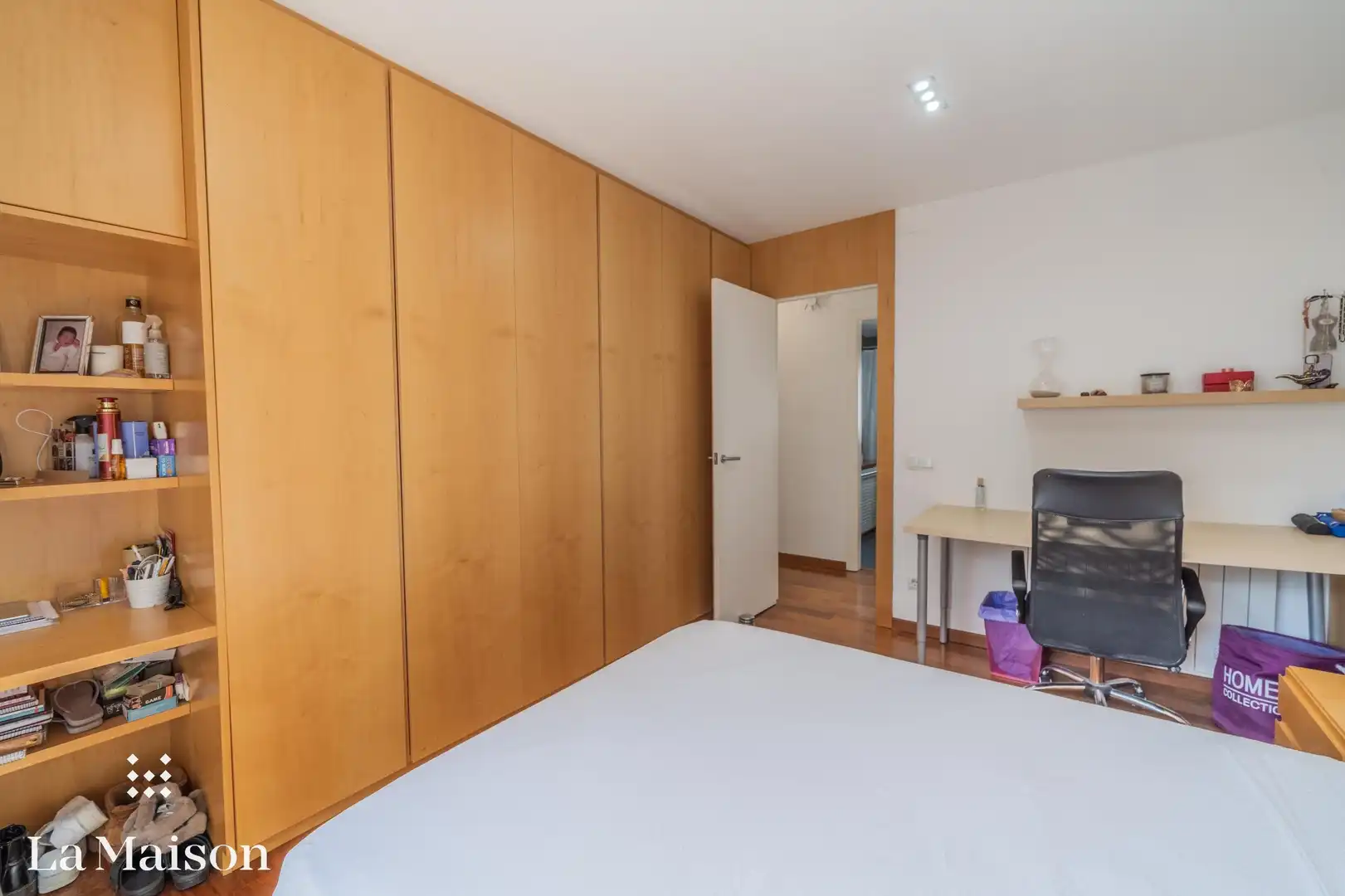 Dormitori de Casa o xalet en venda en Vilanova del Vallès amb Parquet, Terrassa i Piscina