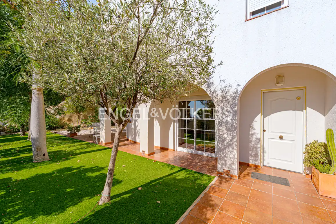Terrace of Houses for sale in Villajoyosa / La Vila Joiosa  with Air Conditioner, Private garden and Terrace