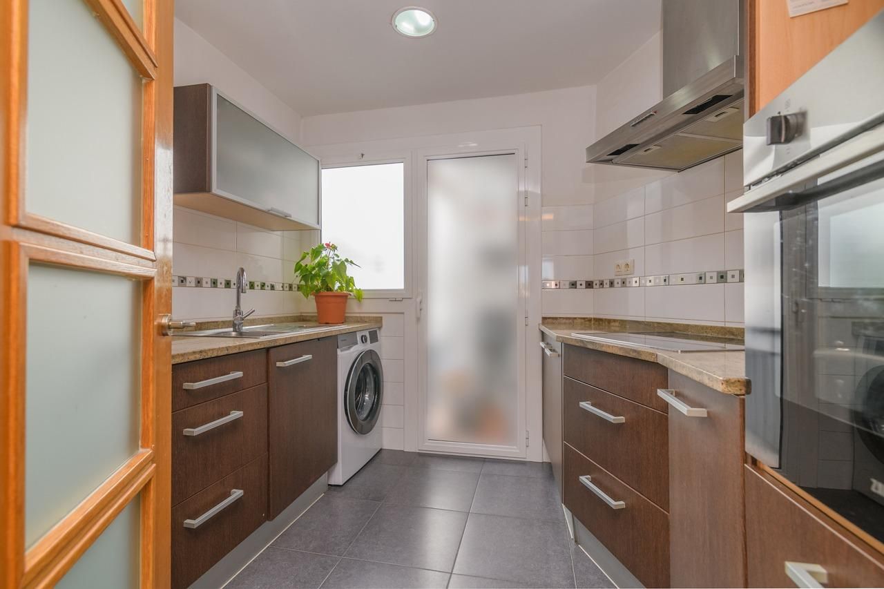 Kitchen of Flat for sale in Manresa  with Heating