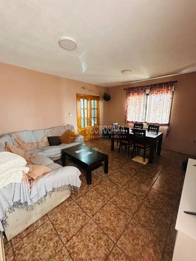 Casa amb jardí en venda a Escalona, imagen 4