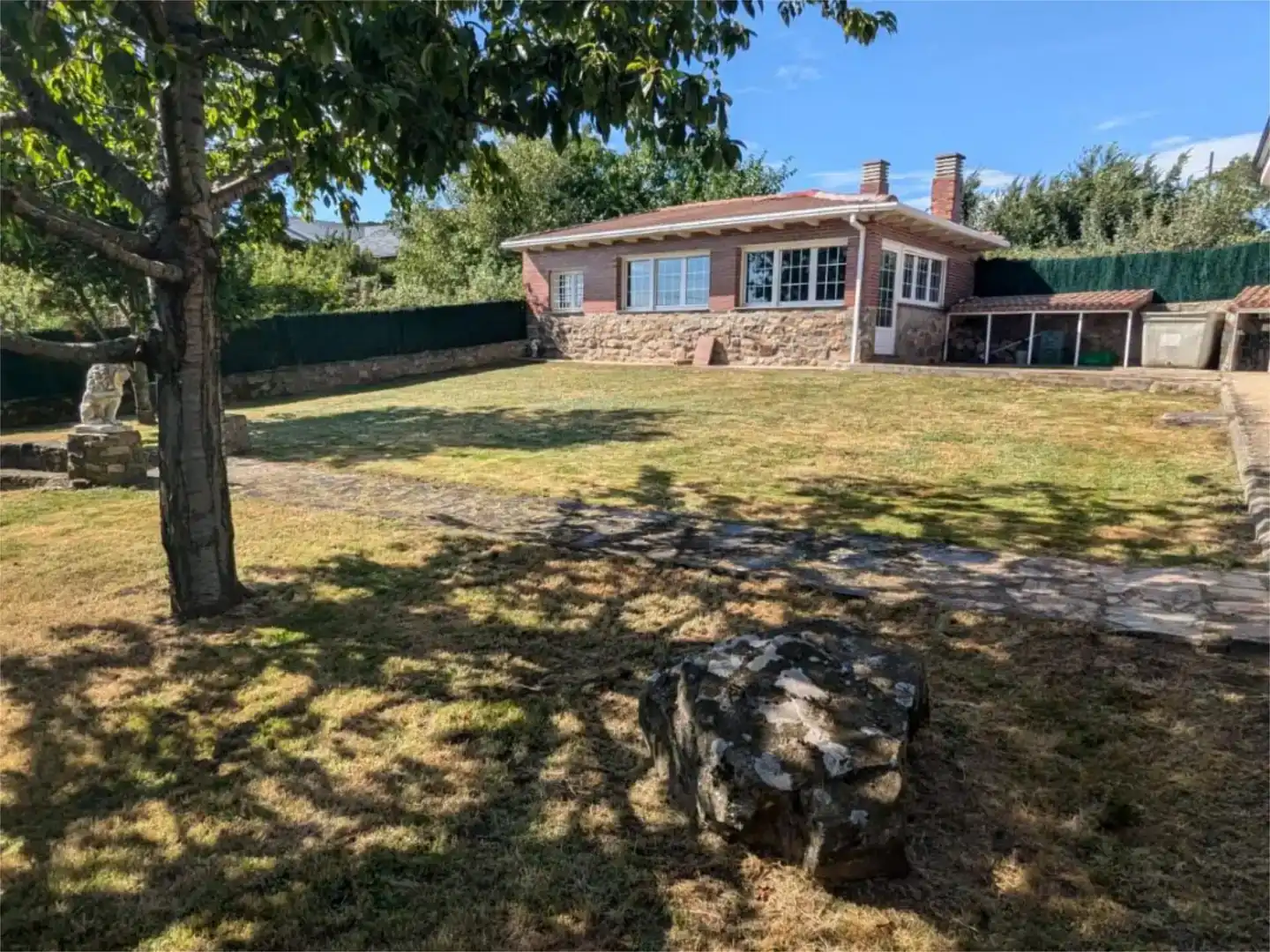 Piso en venta en Quintana del Castillo con Jardín privado