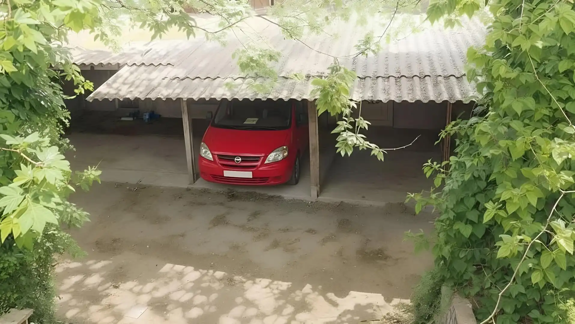Garatge en venda a Carrer Carrer del Forn Baix, Castelló d'Empúries