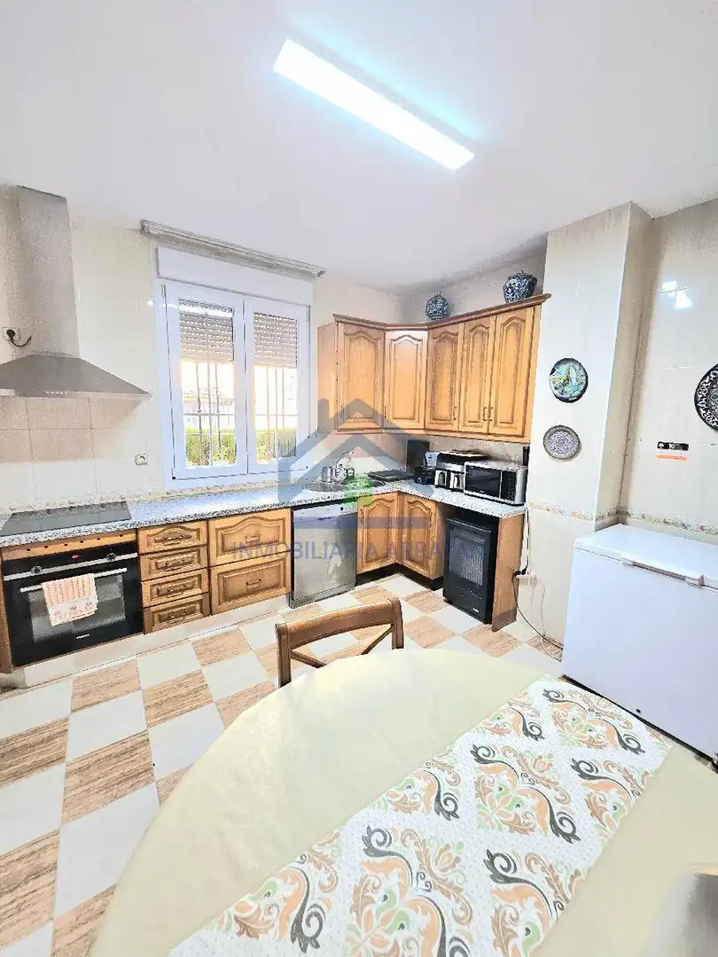 Chalet con terraza en venta en Gójar, imagen 27