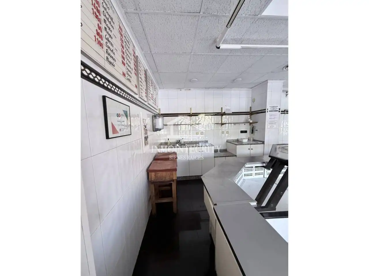 Cocina de Local en venta en Castellón de la Plana / Castelló de la Plana con Aire acondicionado